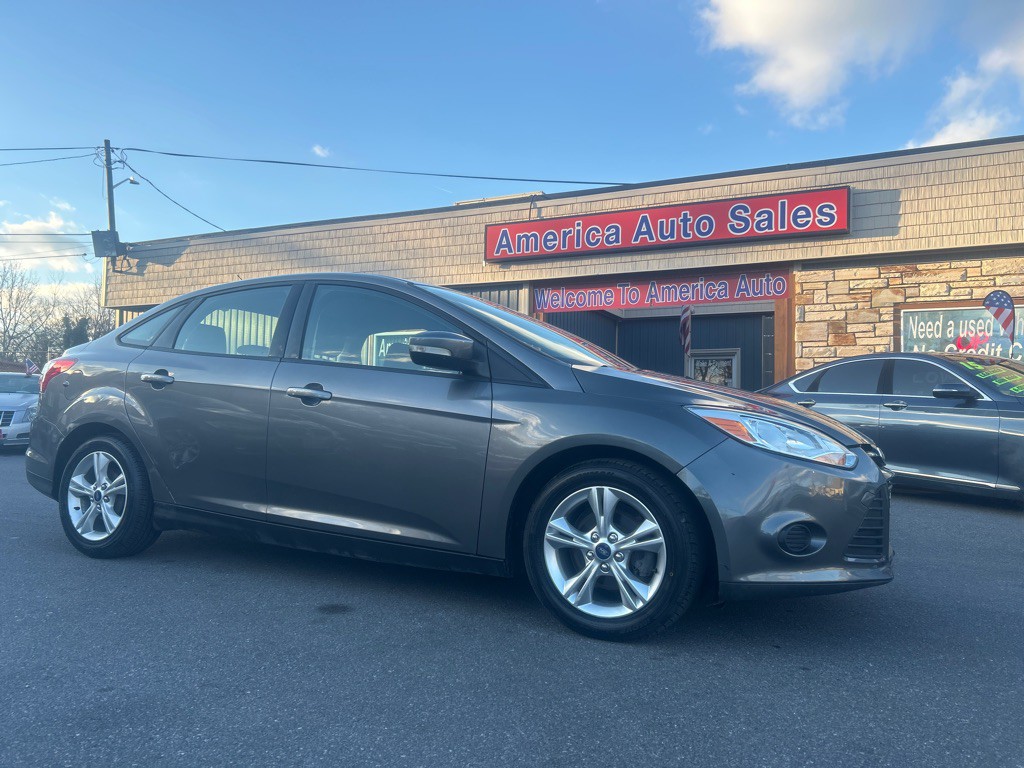 2014 Ford Focus Image 1