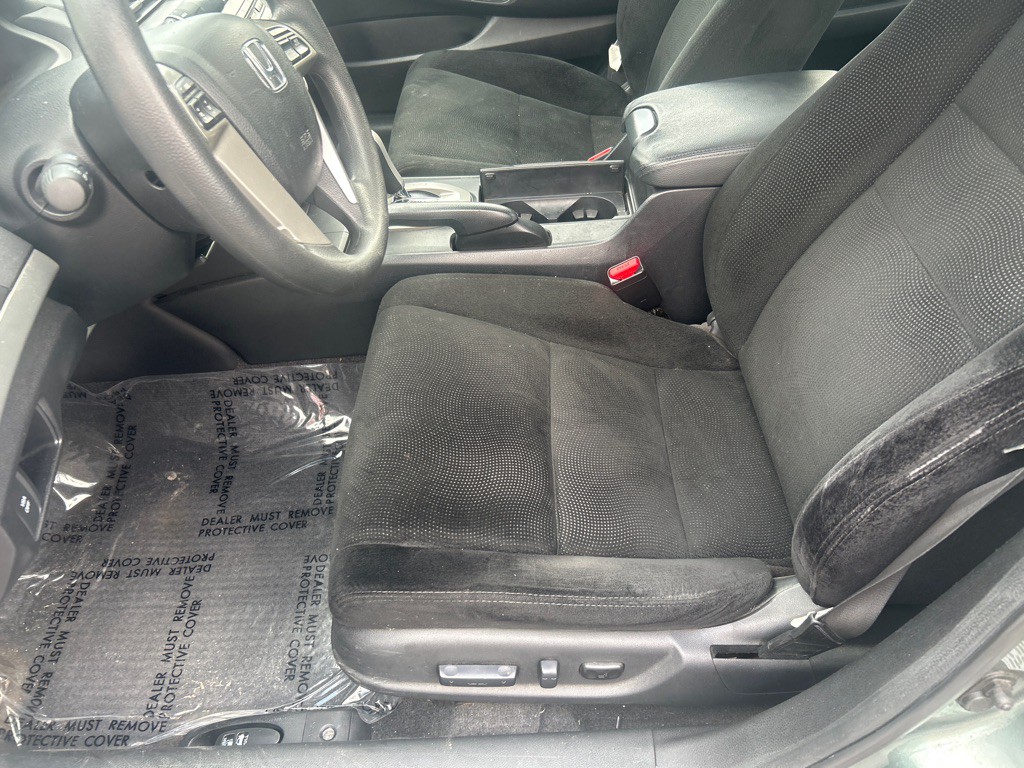 2010 Honda Accord Image 5