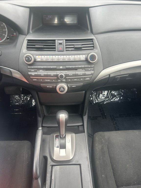 2010 Honda Accord Image 6