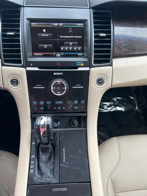2015 Ford Taurus Image 6