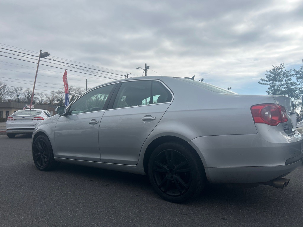 2006 Volkswagen Jetta Image 2