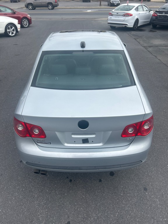 2006 Volkswagen Jetta Image 12