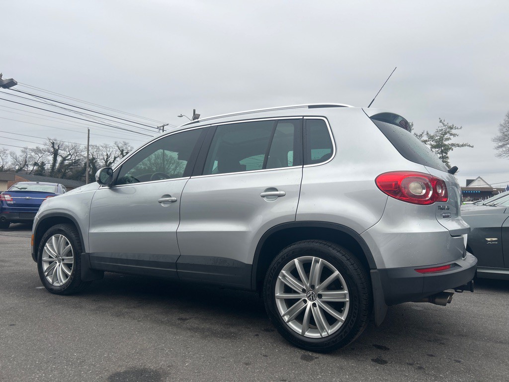 2011 Volkswagen Tiguan Image 3