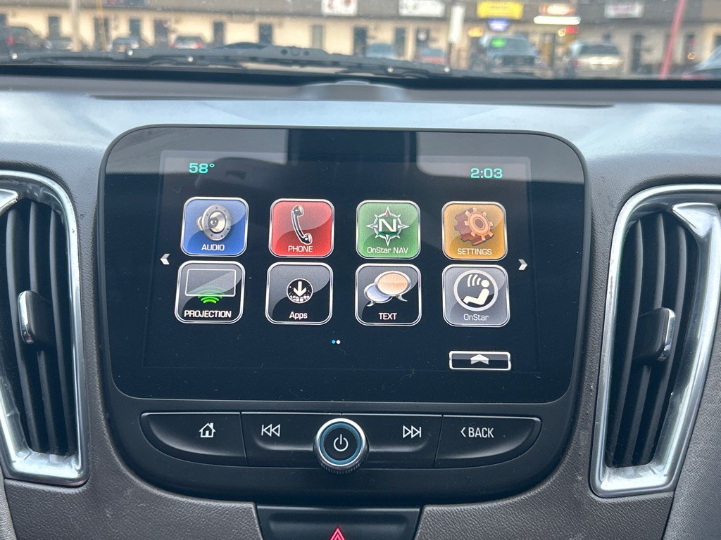 2018 Chevrolet Malibu Image 9