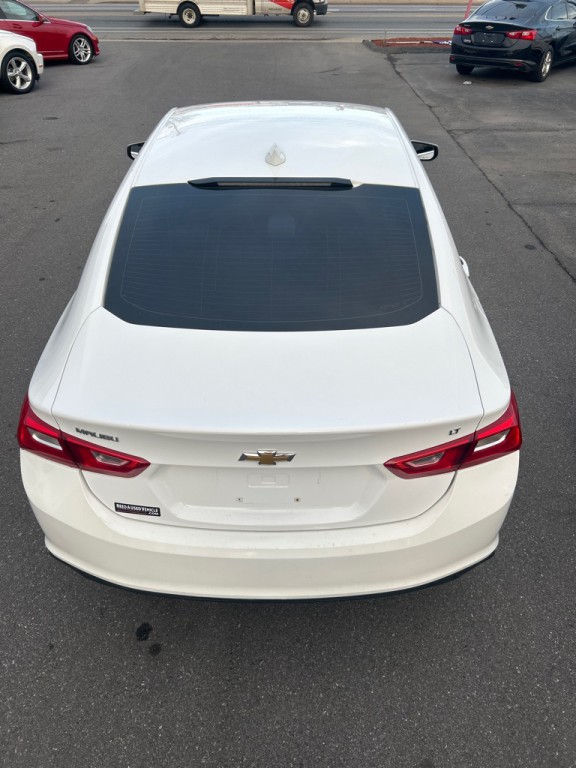 2018 Chevrolet Malibu Image 12