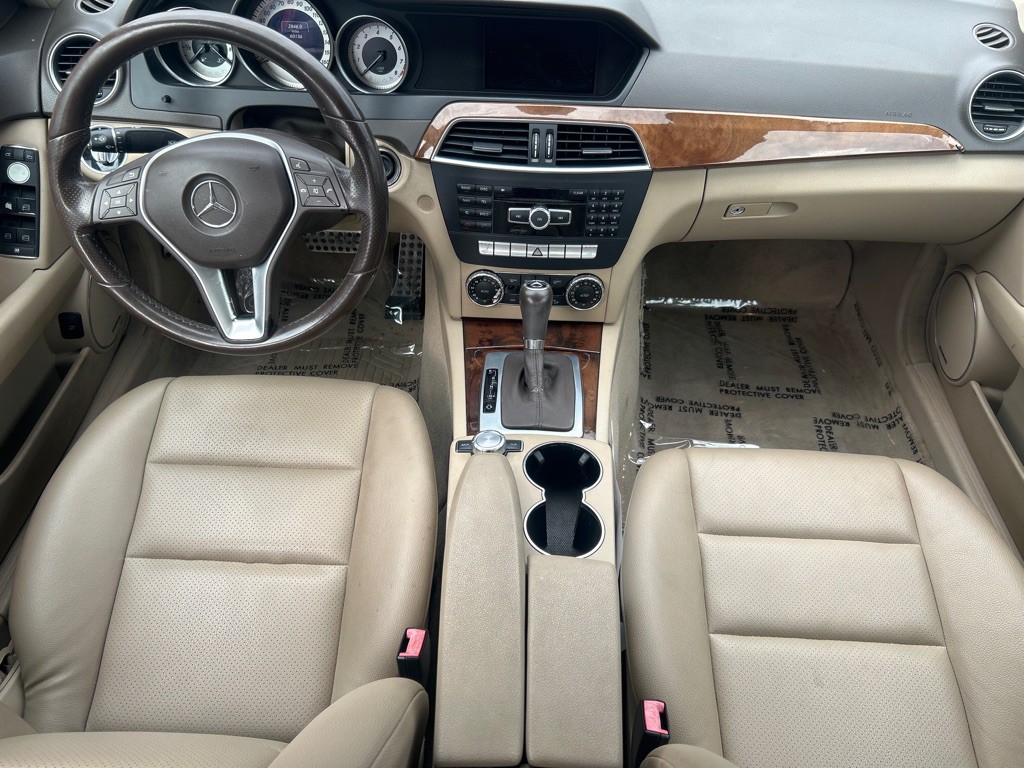 2013 Mercedes-Benz C-Class Image 4