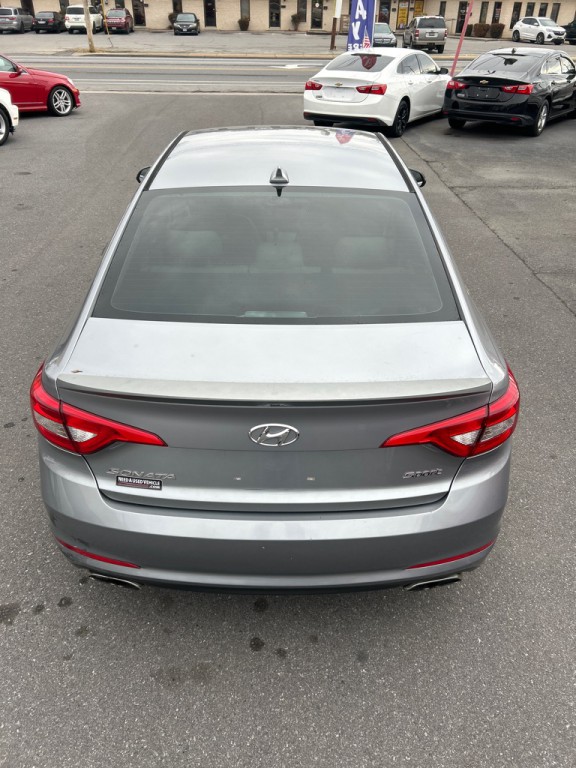 2015 Hyundai Sonata Image 4
