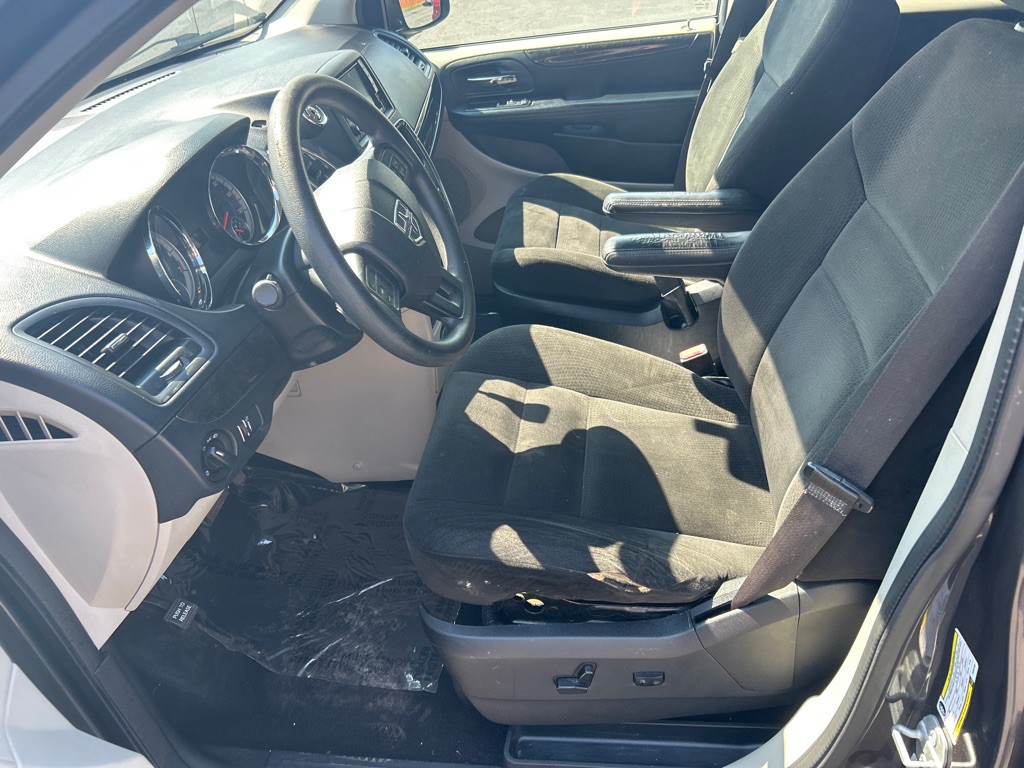 2015 Dodge Grand Caravan Image 8