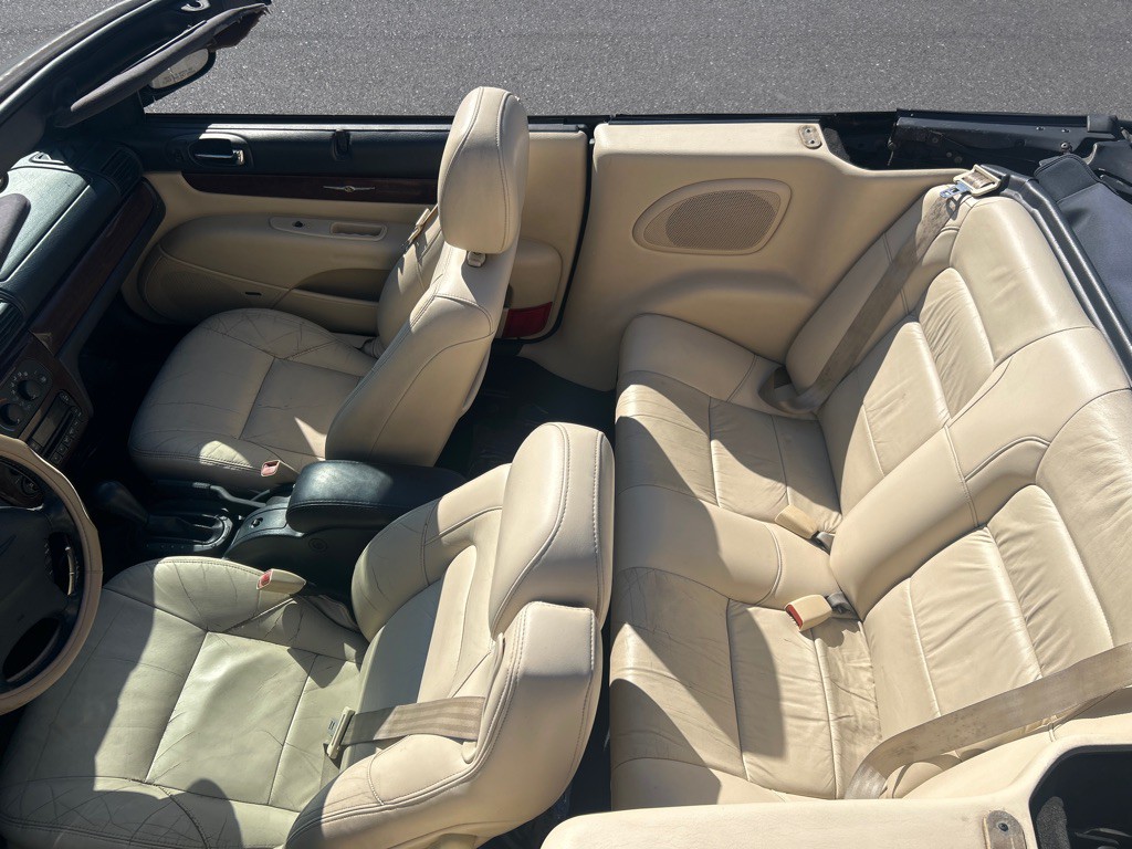2002 Chrysler Sebring Image 5