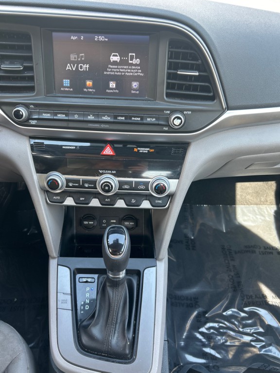 2020 Hyundai Elantra Image 8