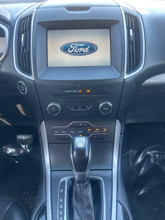 2015 Ford Edge Image 8