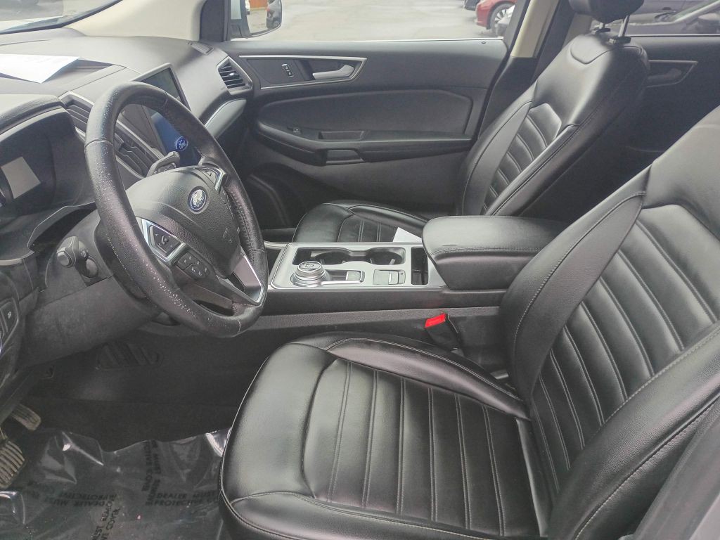 2021 Ford Edge Image 9