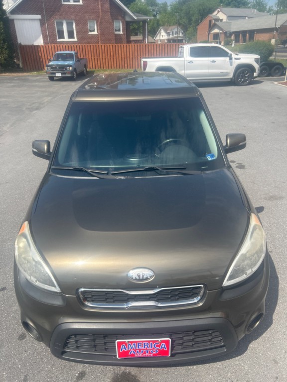 2013 Kia Soul Image 2