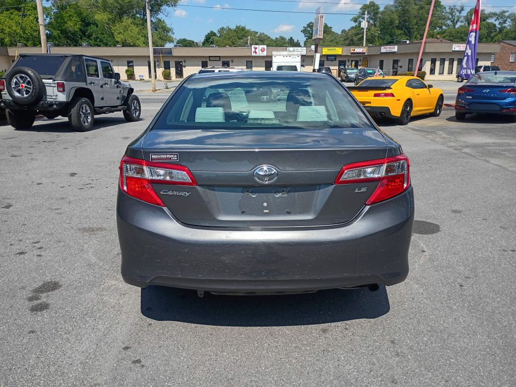2012 Toyota Camry Image 5