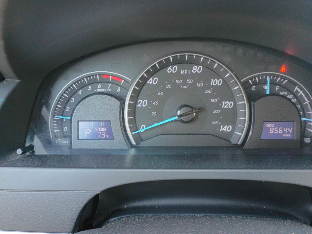 2012 Toyota Camry Image 10