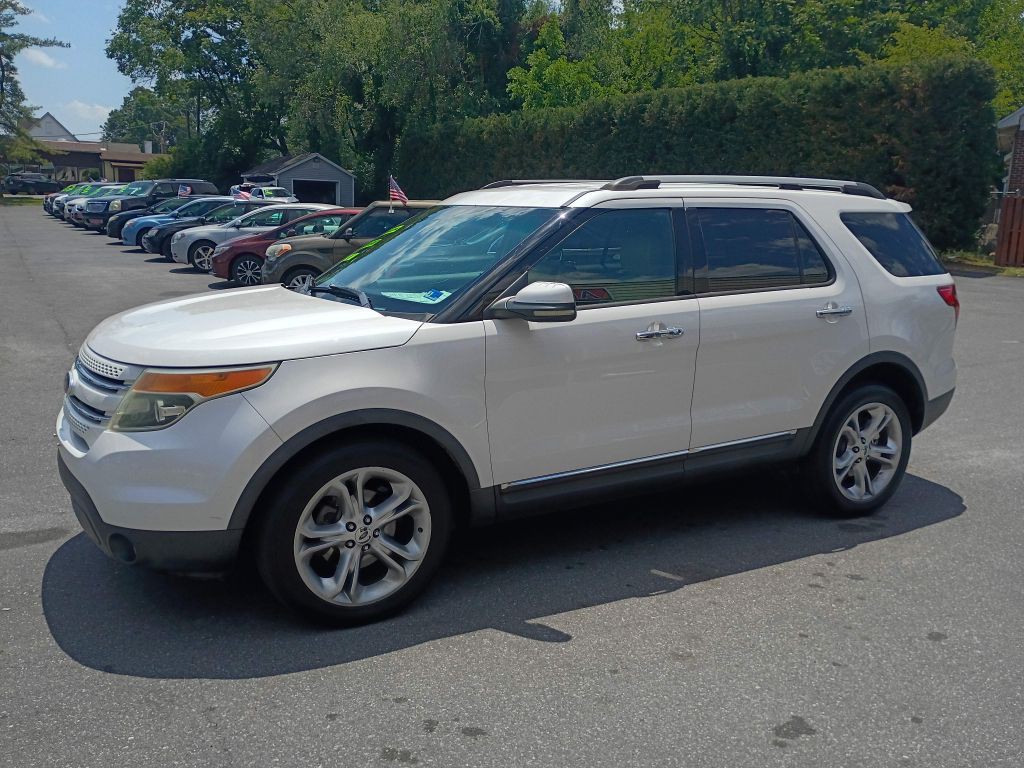 2011 Ford Explorer Image 2