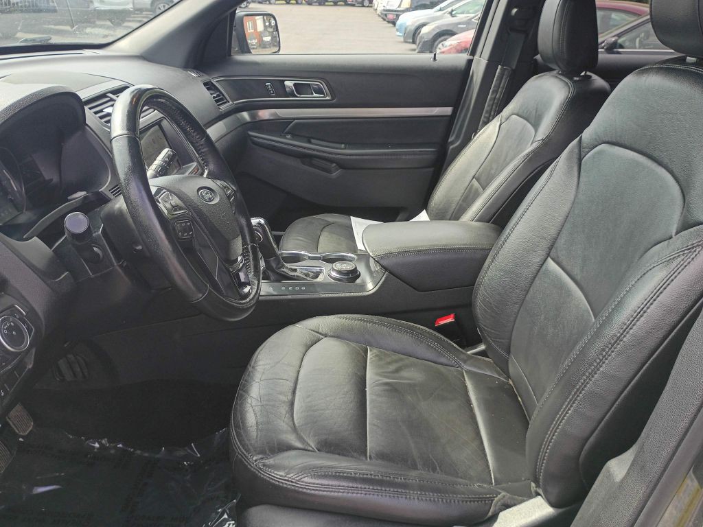 2018 Ford Explorer Image 12