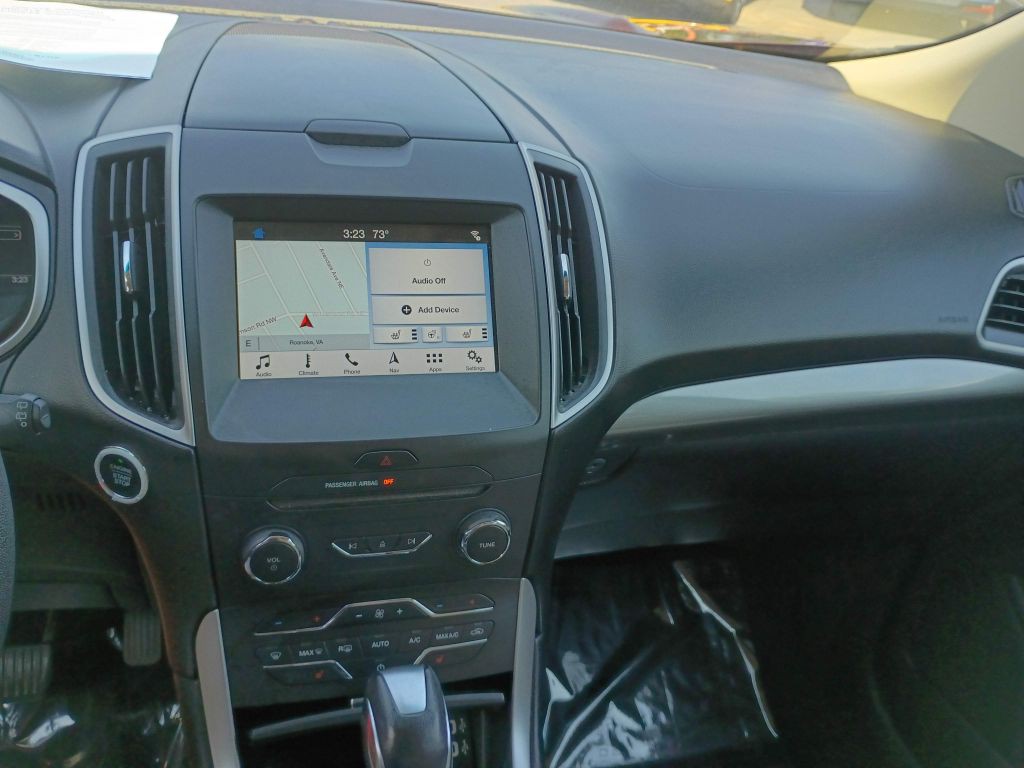 2018 Ford Edge Image 9