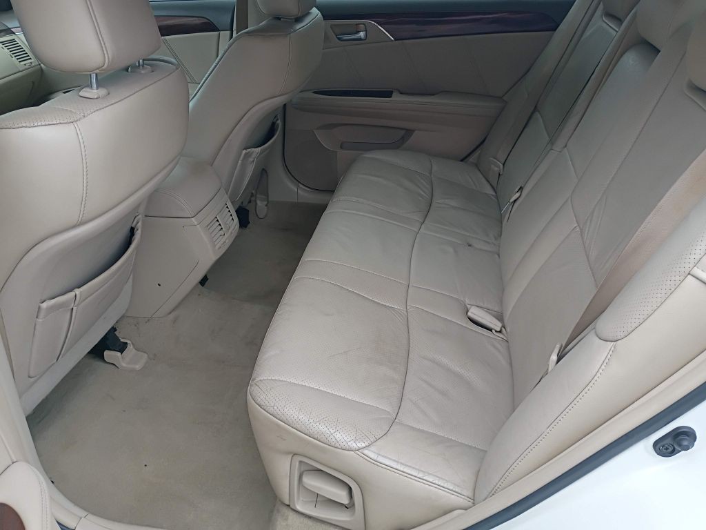 2010 Toyota Avalon Image 7