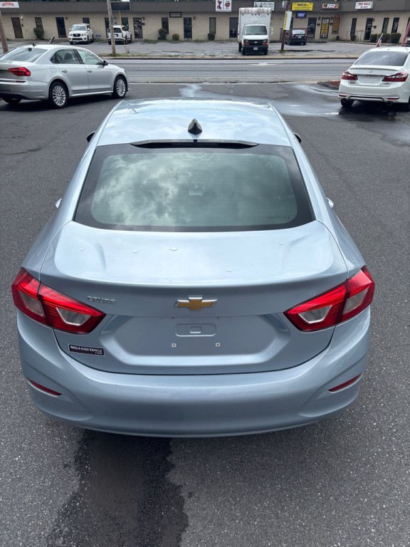 2018 Chevrolet Cruze Image 4