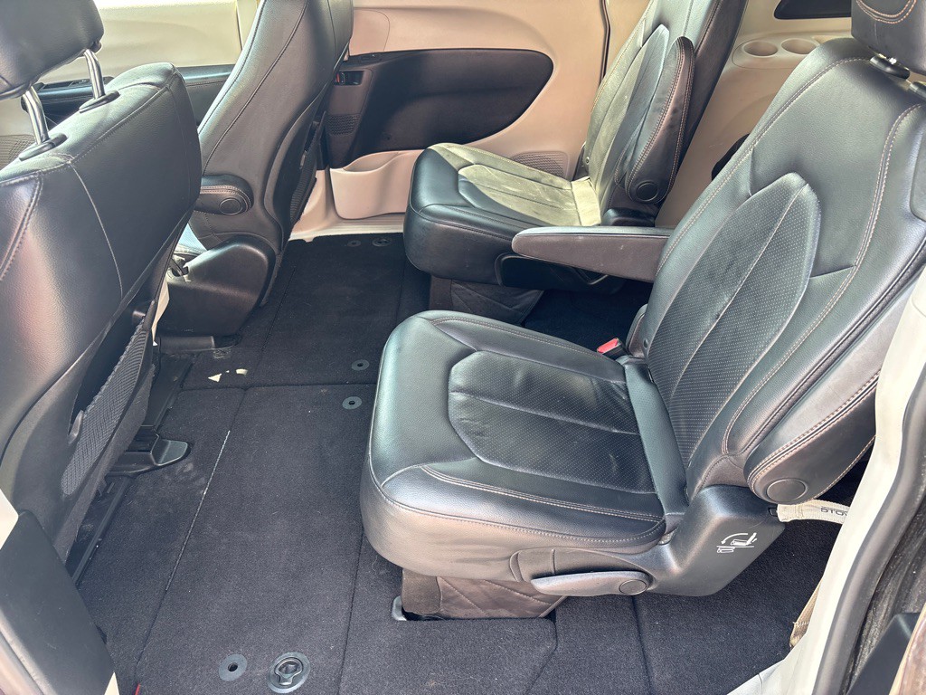 2019 Chrysler Pacifica Image 5