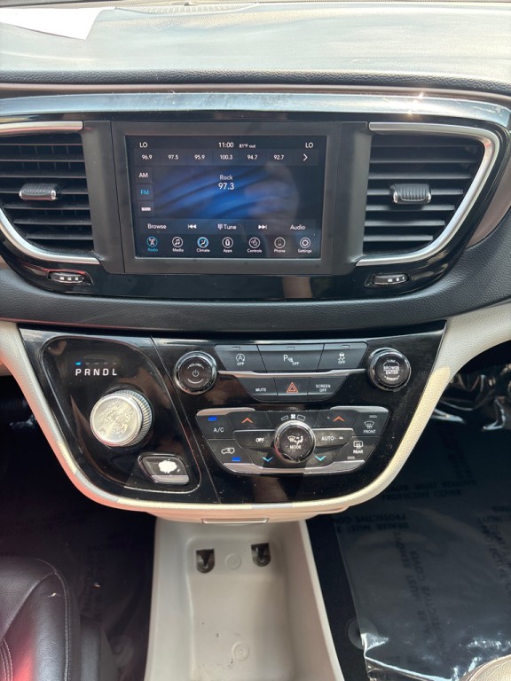 2019 Chrysler Pacifica Image 8