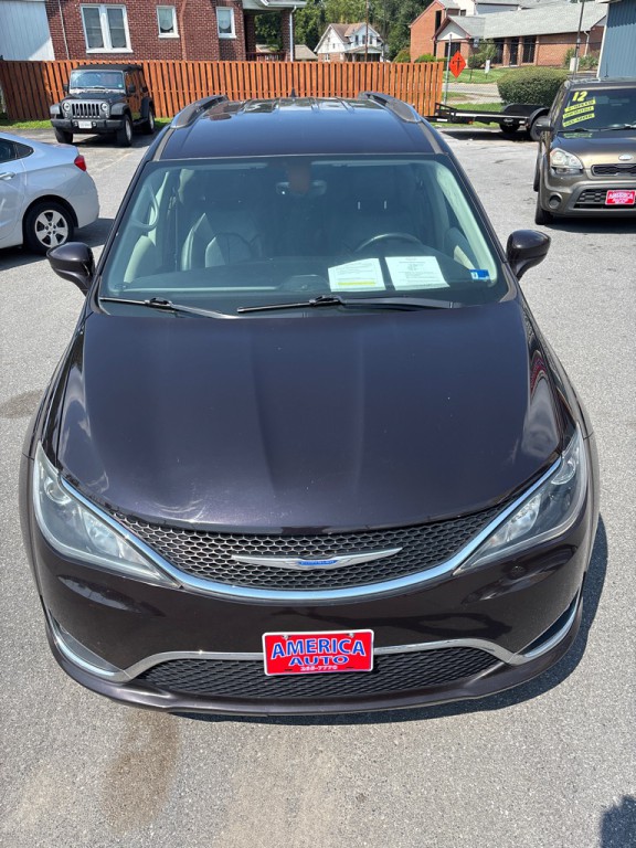 2019 Chrysler Pacifica Image 11