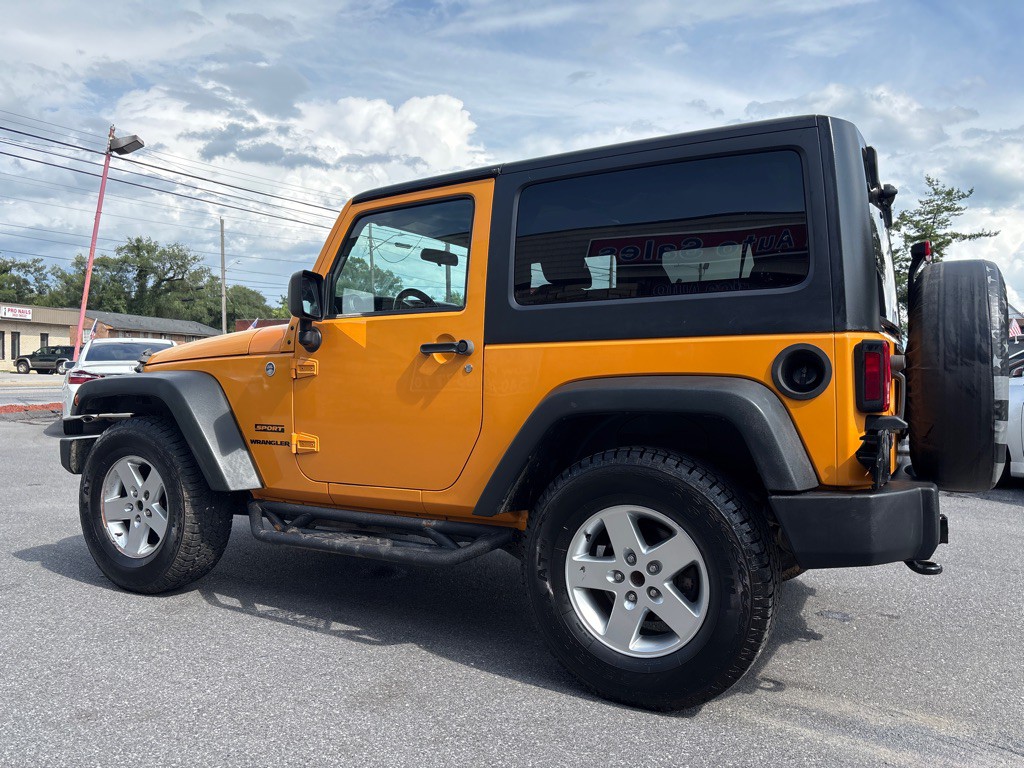 2012 Jeep Wrangler Image 3