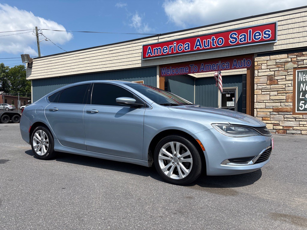 2015 Chrysler 200 Image 1