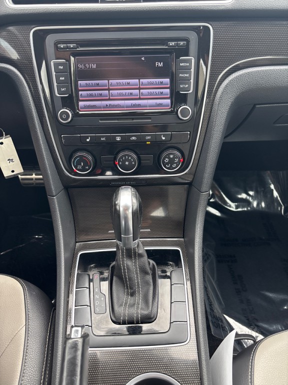 2014 Volkswagen Passat Image 6