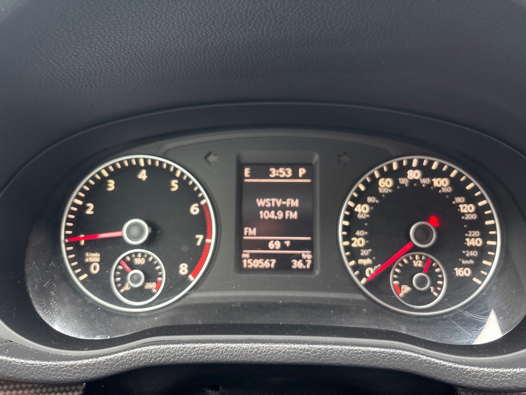 2014 Volkswagen Passat Image 8