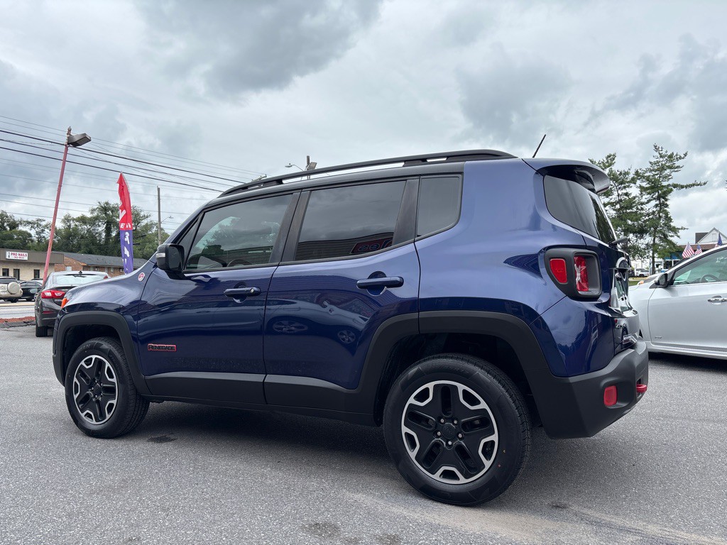 2016 Jeep Renegade Image 3