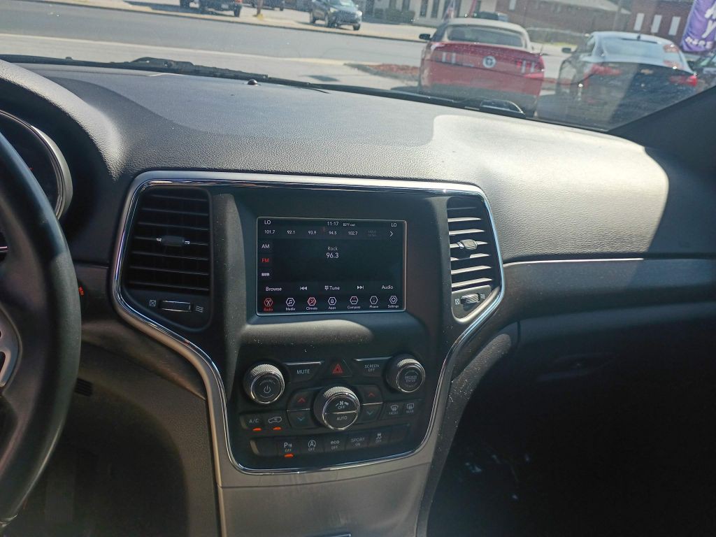 2018 Jeep Grand Cherokee Image 11