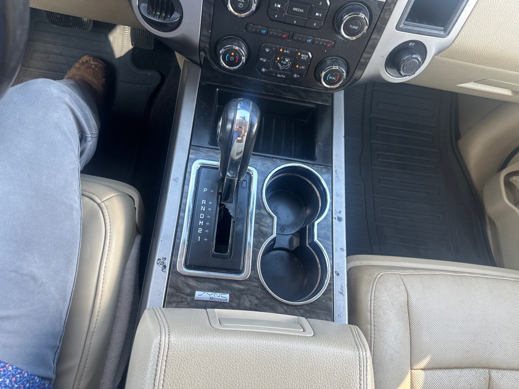2015 Ford Expedition Image 21