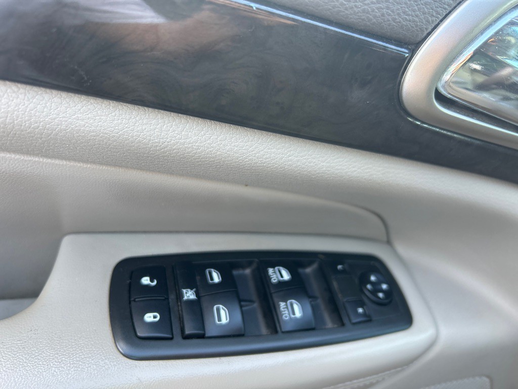 2013 Jeep Grand Cherokee Image 12