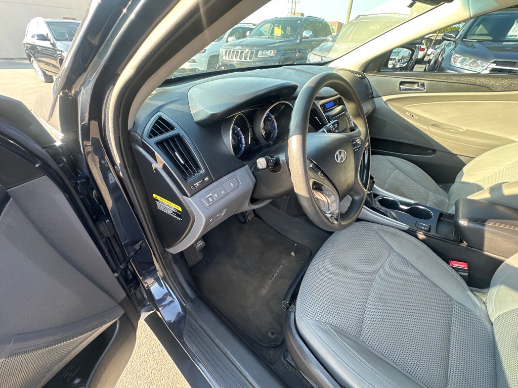 2013 Hyundai Sonata Image 11