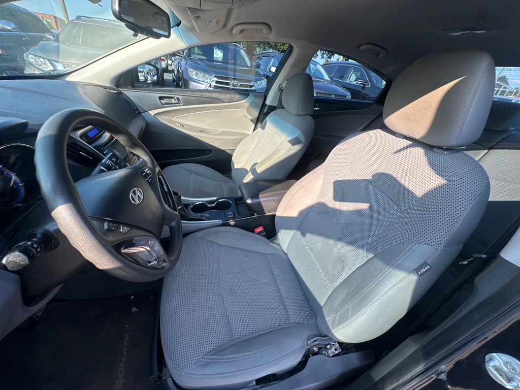 2013 Hyundai Sonata Image 12