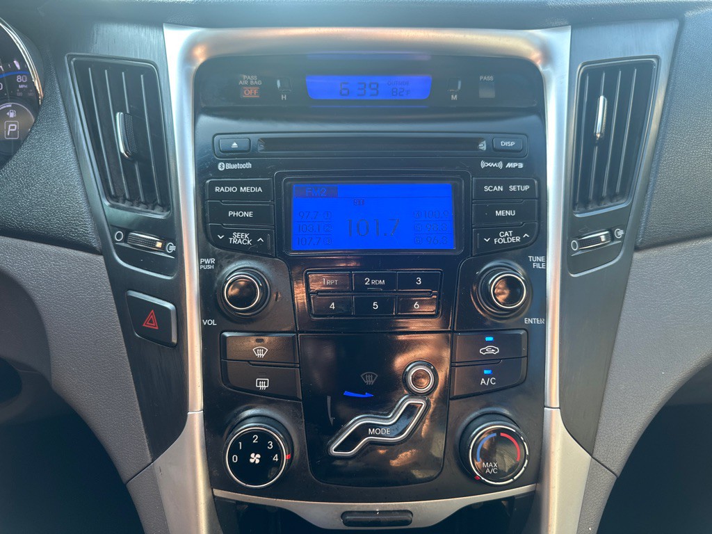 2013 Hyundai Sonata Image 17