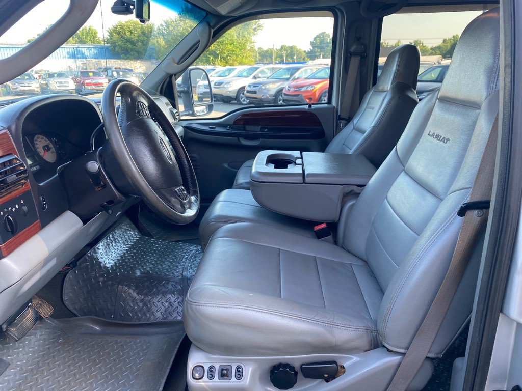 2006 Ford F-350 Image 18