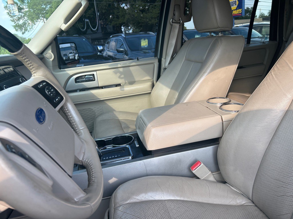 2012 Ford Expedition Image 13