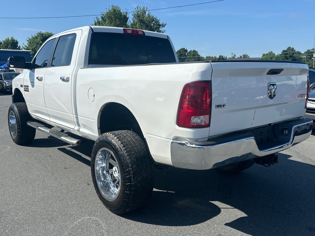 2015 RAM 2500 Image 2
