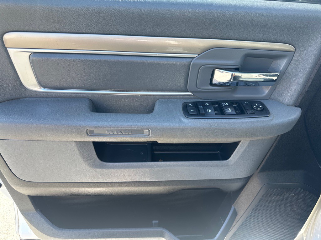 2015 RAM 2500 Image 12