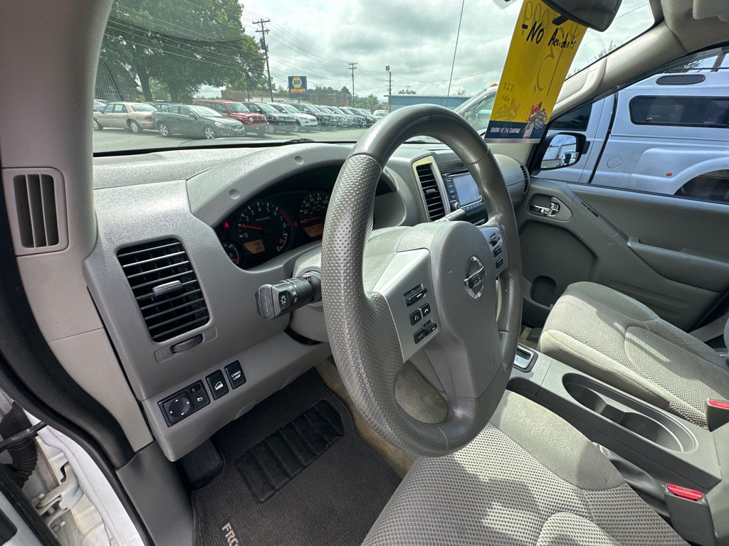 2018 Nissan Frontier Image 12