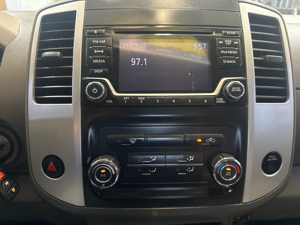2018 Nissan Frontier Image 18