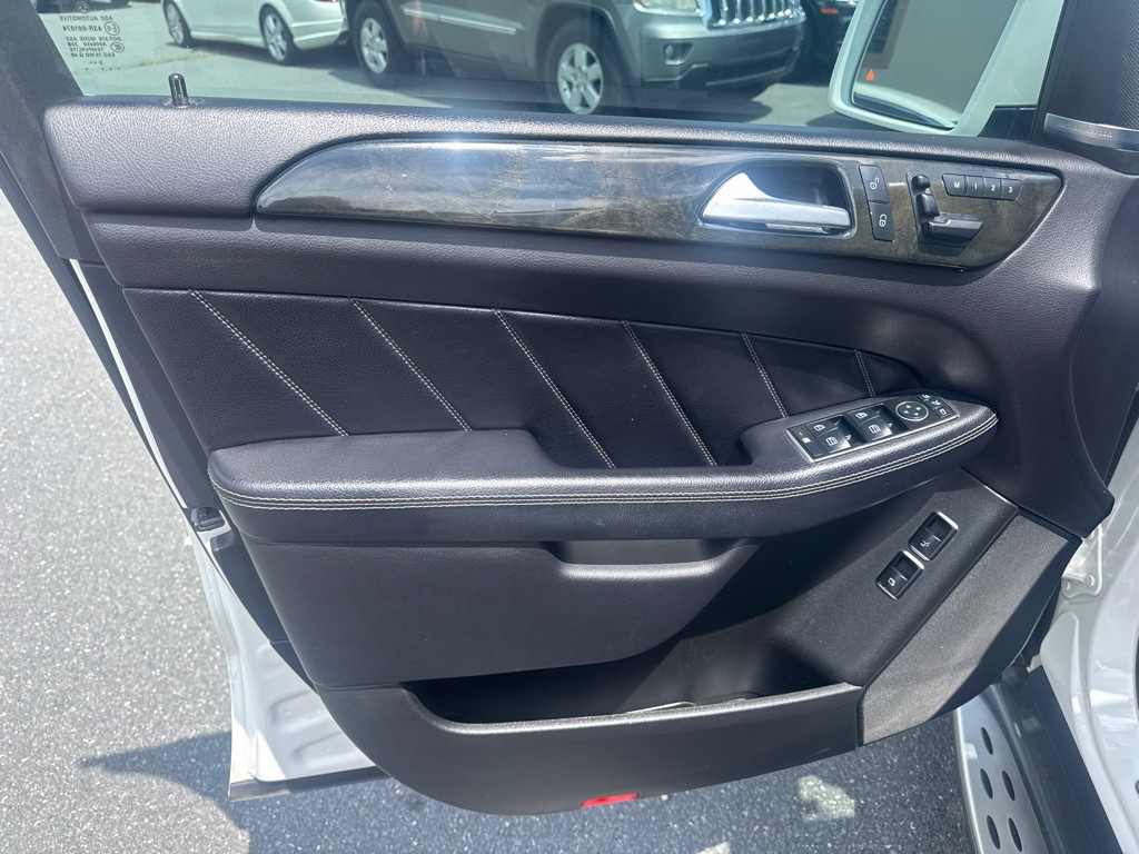 2016 Mercedes-Benz GL-Class Image 13