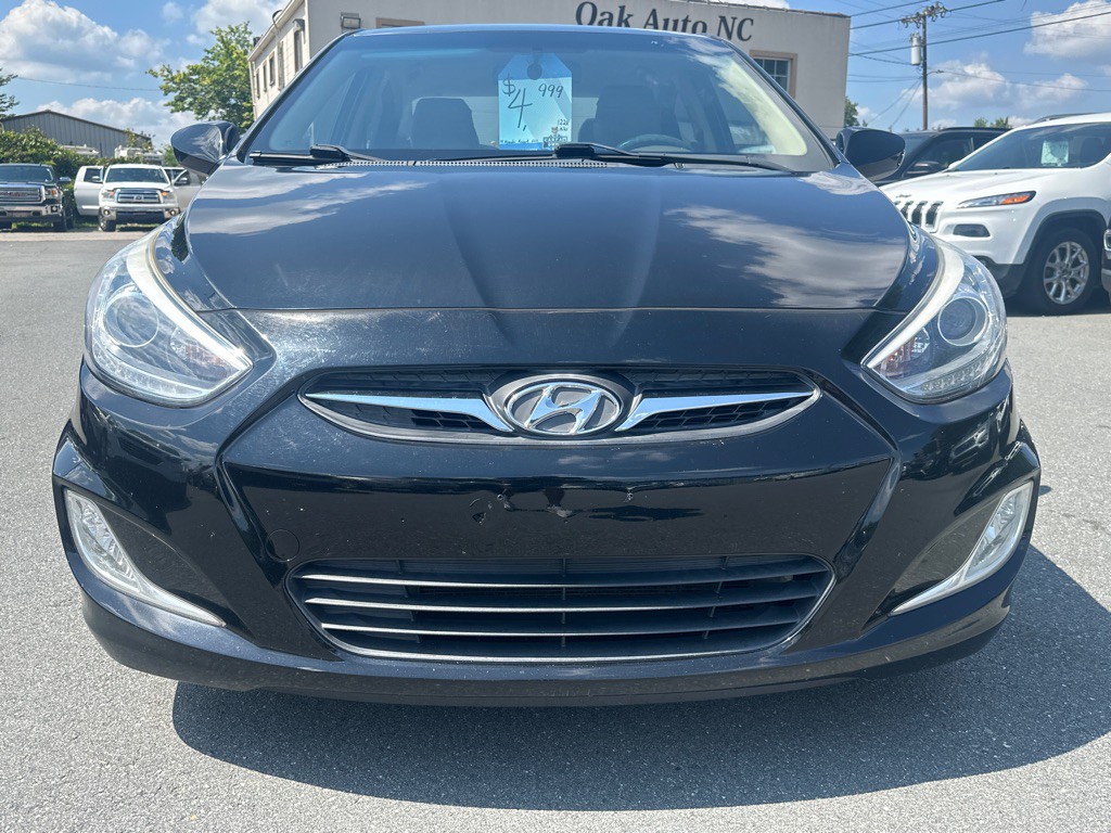 2014 Hyundai Accent Image 8