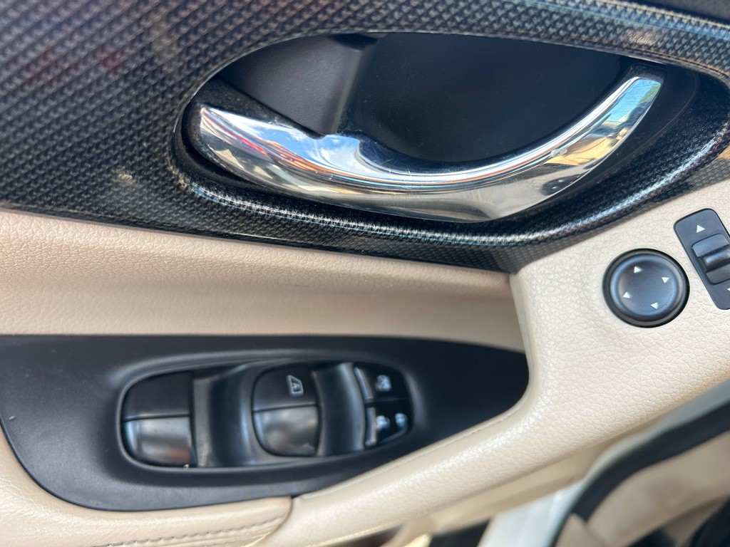 2014 Nissan Rogue Image 11