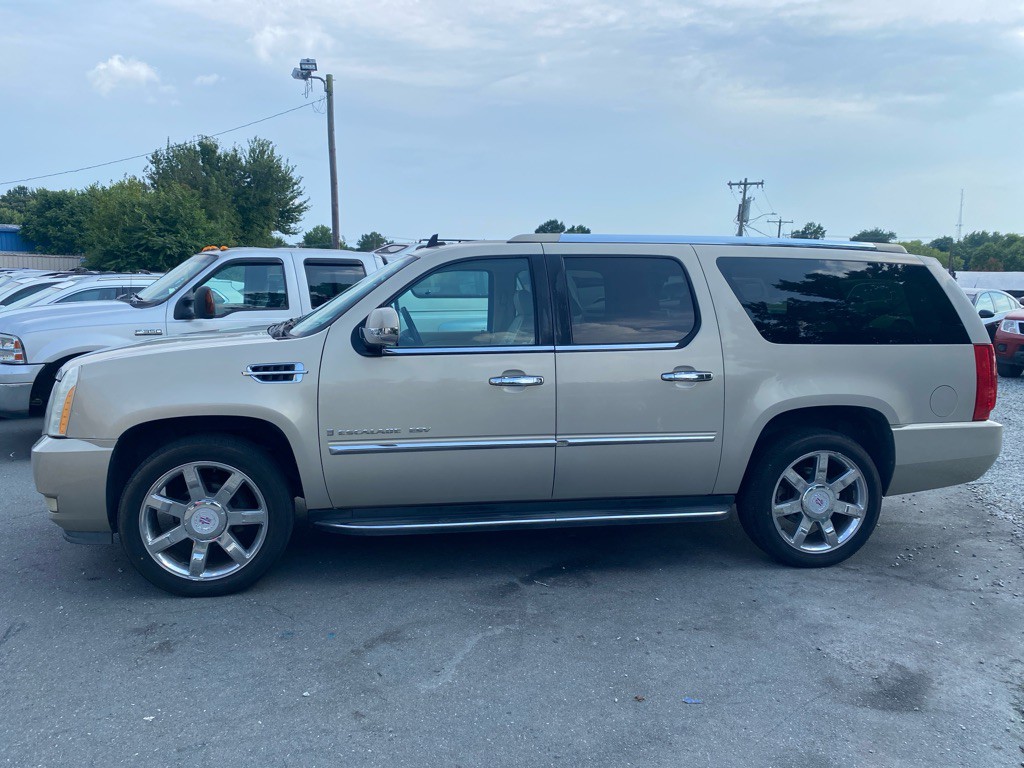 2008 Cadillac Escalade Image 6