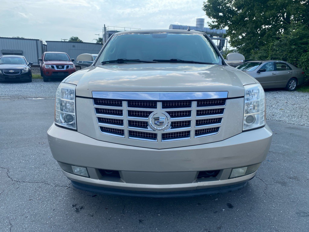 2008 Cadillac Escalade Image 8
