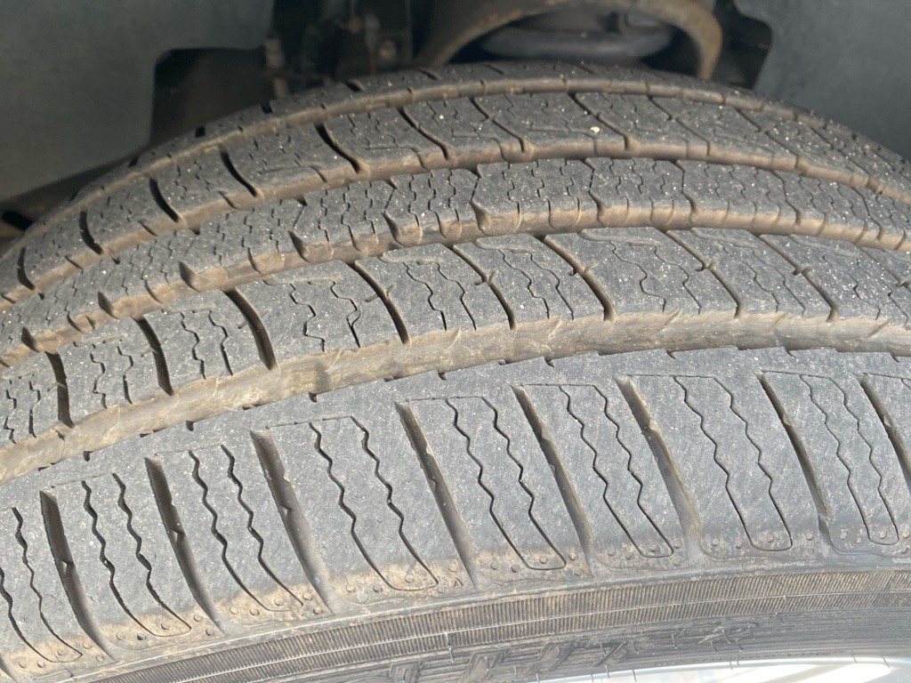 2008 Cadillac Escalade Image 16